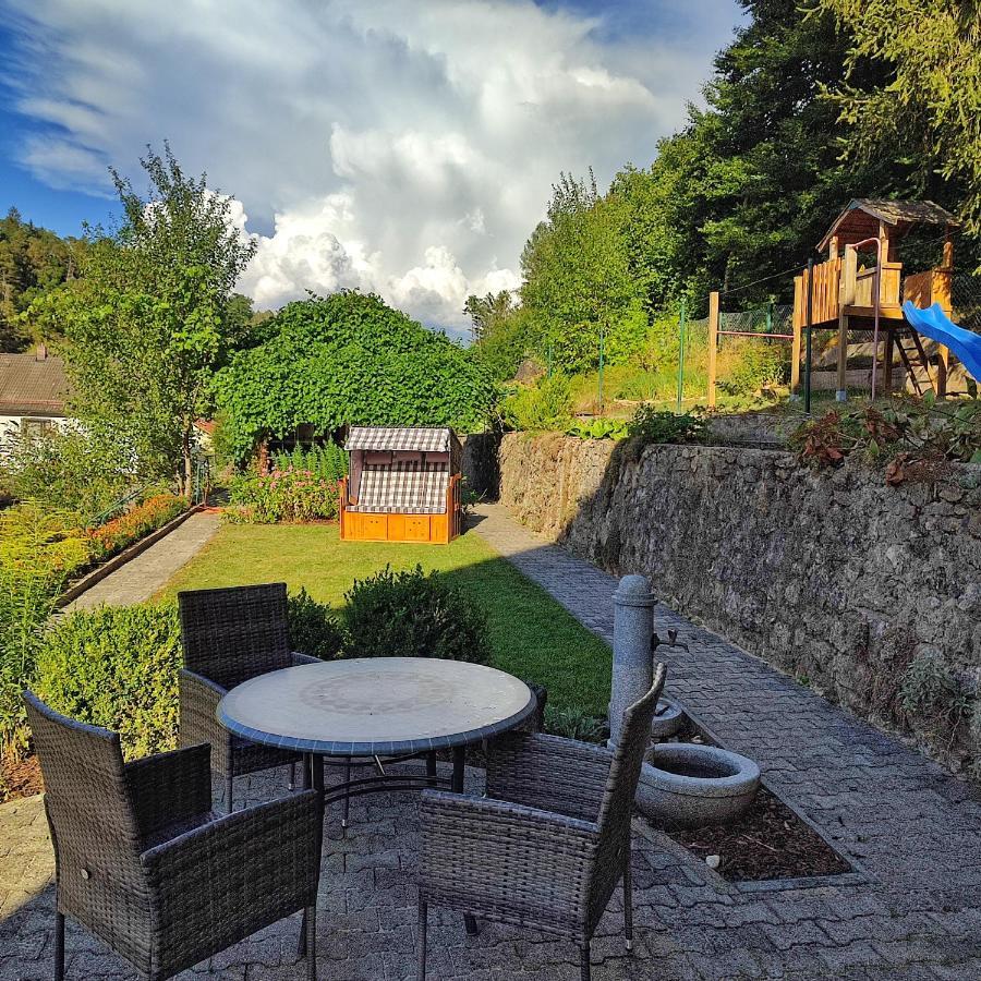Ferienhaus Am Bach Mit Grossem Garten Deuerling Exterior photo